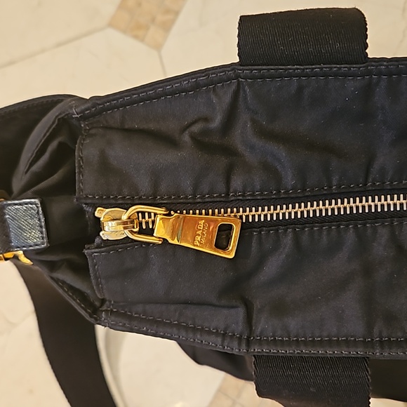 AUTHENTIC PRADA BLACK & GOLD DIAPER BAG BABY PURSE $2300 - Picture 10 of 13